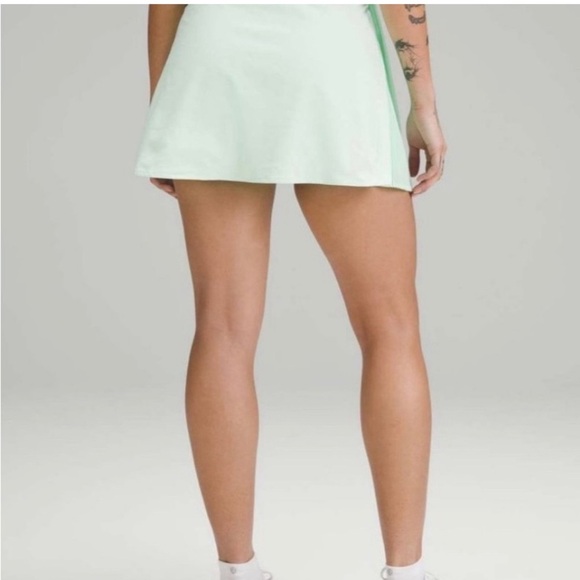 LULULEMON New Peek Pleat HR Skirt - SIZE O. MINT MOMENT- never worn!!!! - Picture 2 of 6